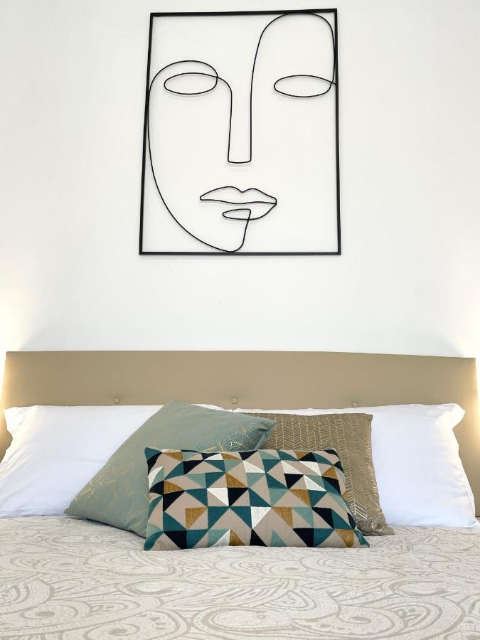 Trani Suite - Moro 10 Exterior photo