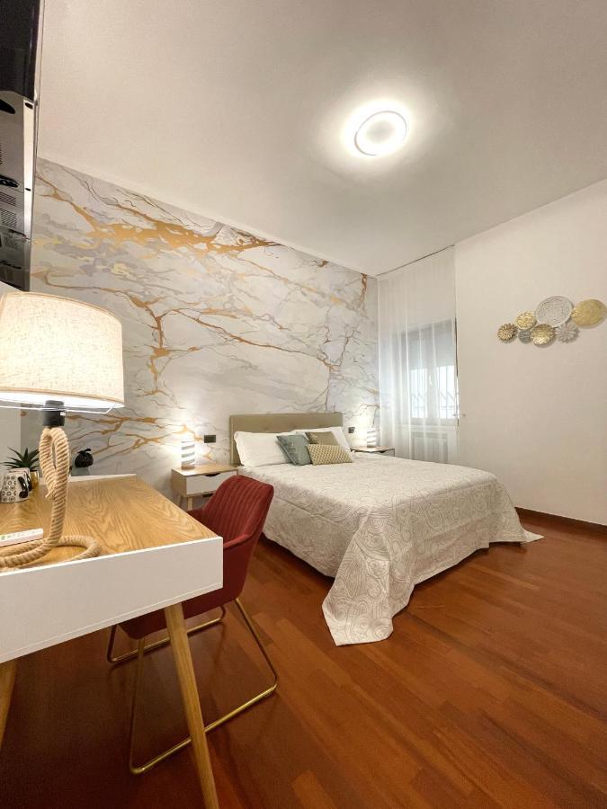Trani Suite - Moro 10 Exterior photo